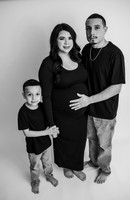 Rosales Family | Maternity